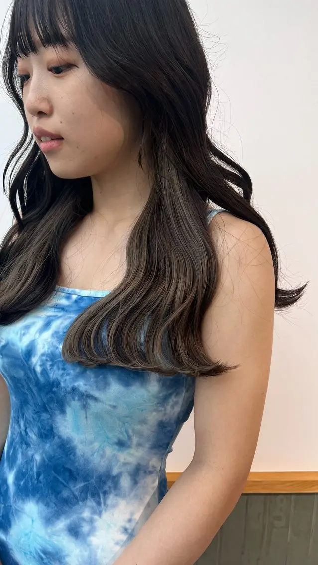 ロング カラー ヘアカラー トリートメント 赤みゼロ/透明感 カラー🌿KANTAのヘアスタイル