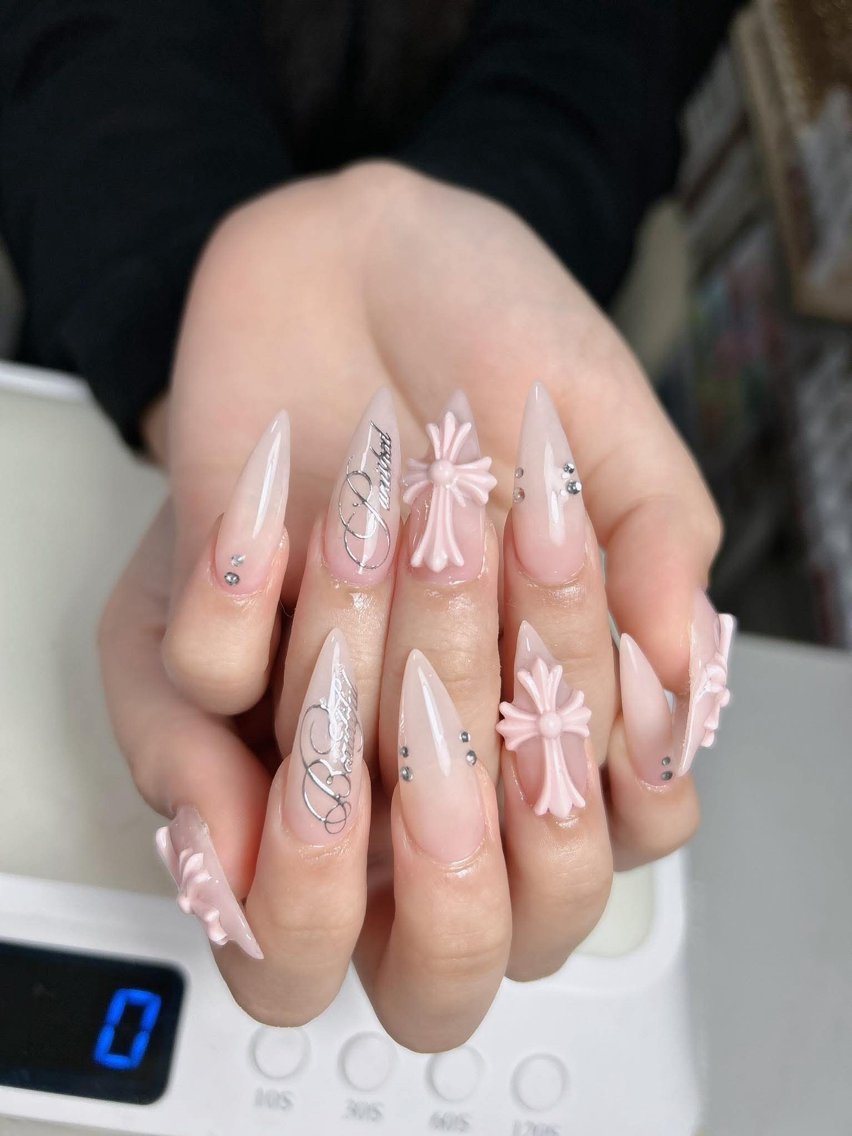 ネイル ハンドネイル Swan Nail Salonのネイルデザイン