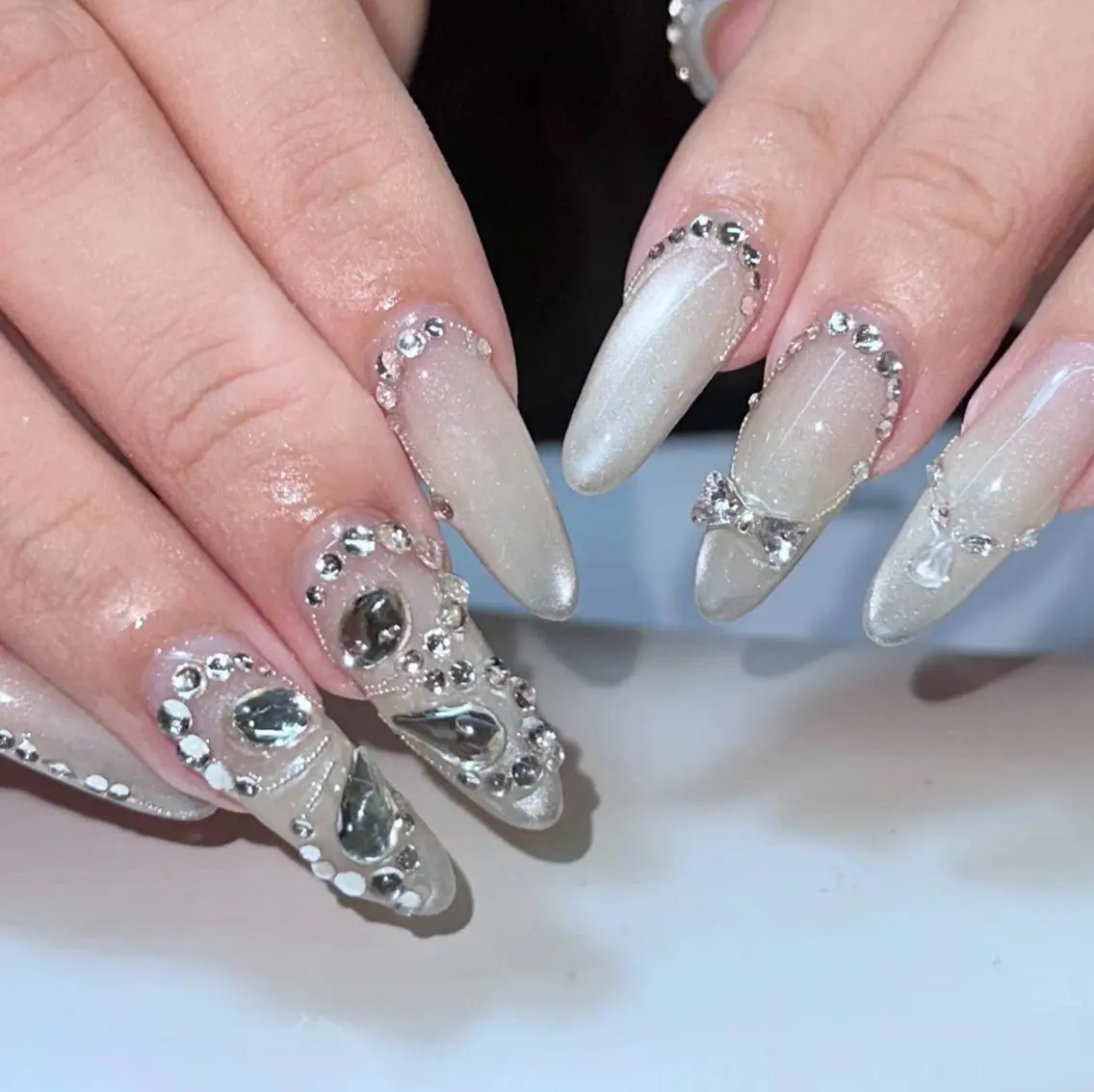 ネイル ハンドネイル エリ🫧 nail池袋東口のネイルデザイン
