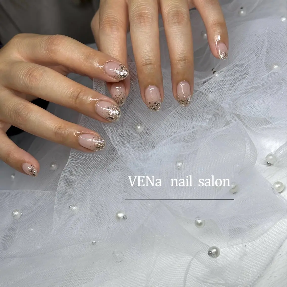 ネイル オーロラネイル フラッシュネイル フットネイル フレンチネイル 氷ネイル・うるうるネイル VENa eye＆ nail salonのネイルデザイン