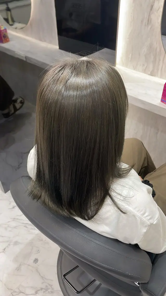 セミロング ヘアカラー TheEct Q'n ໒꒱· ﾟななこのヘアスタイル