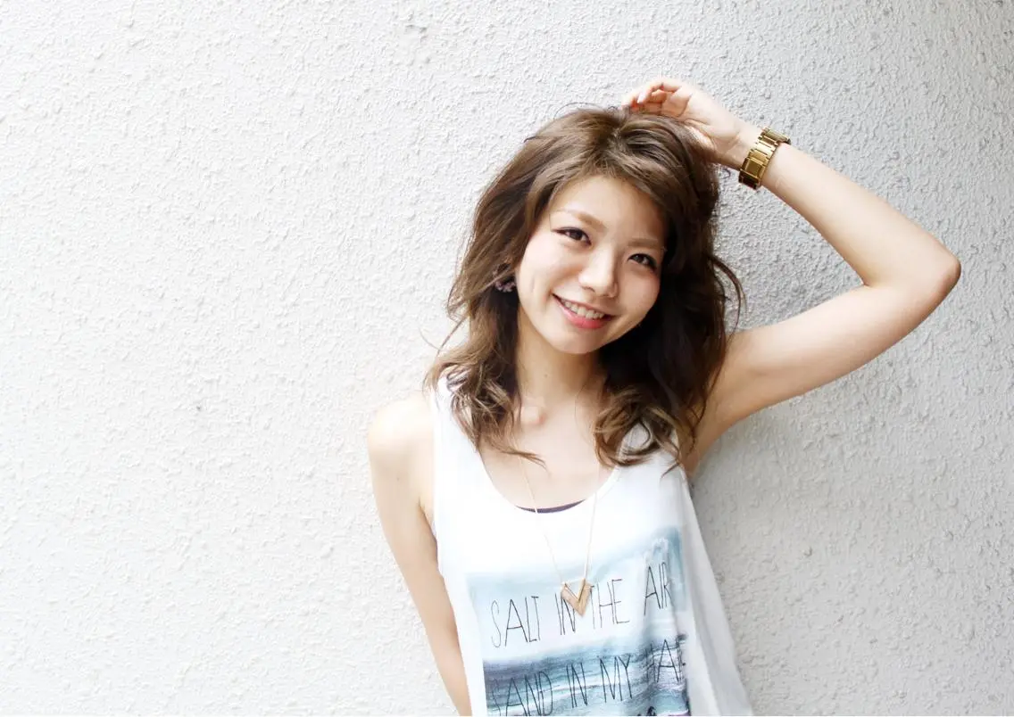 セミロング 桑名 淳のヘアスタイル