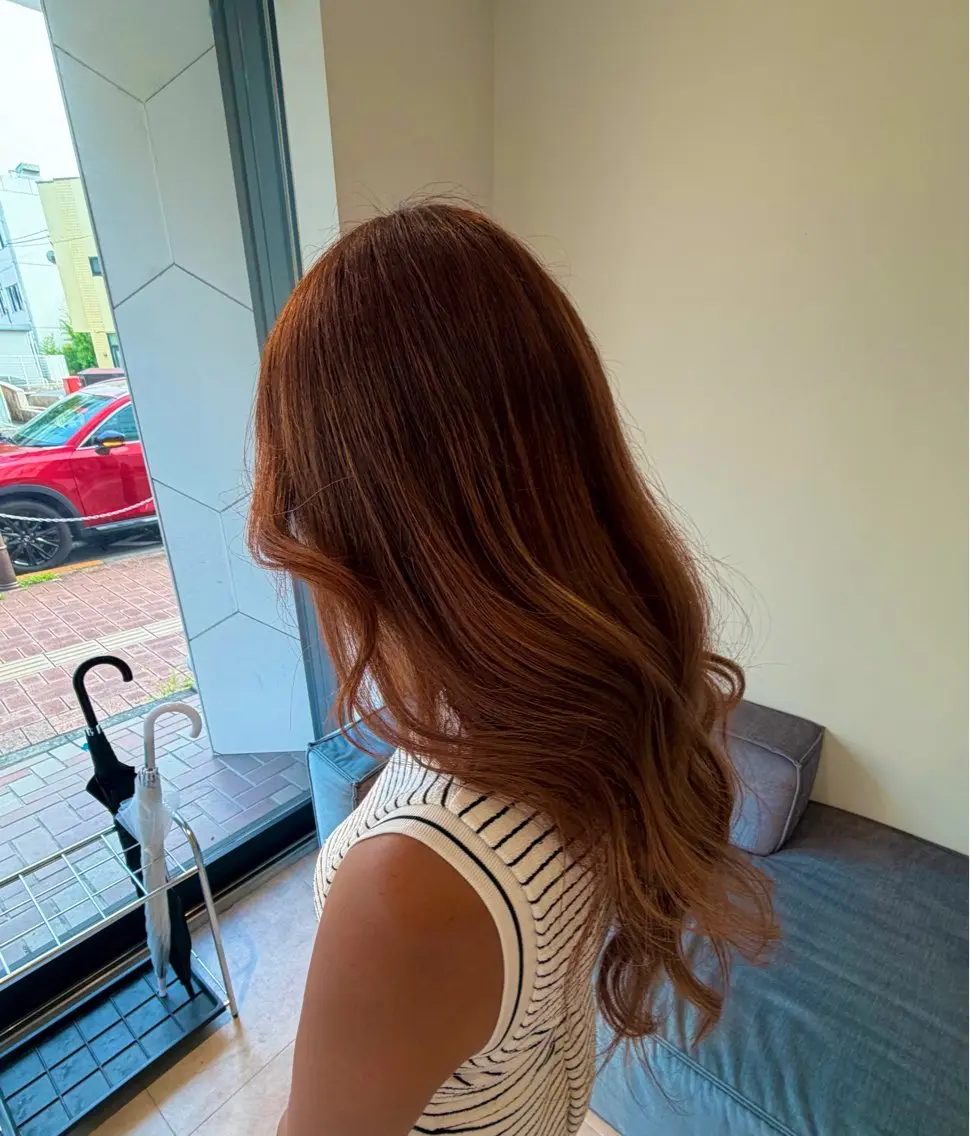 カラー バレイヤージュ ブラウンカラー オレンジ オレンジブラウン ヘアカラー ナカイフウタ/パーマ /透明感カラーのヘアスタイル