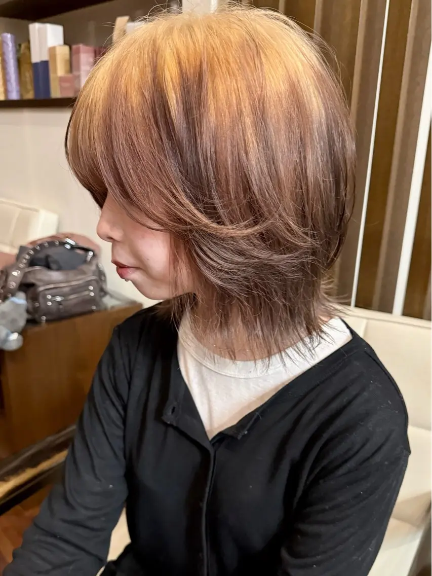 ショート カラー ブロンド カット ヘアカラー トリートメント 田室 和幸のヘアスタイル