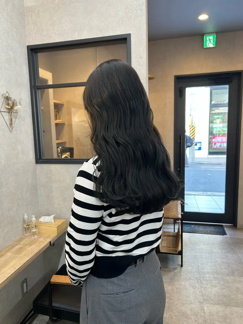 ロング カラー カット ヘアカラー トリートメント いなみね はるきのヘアスタイル