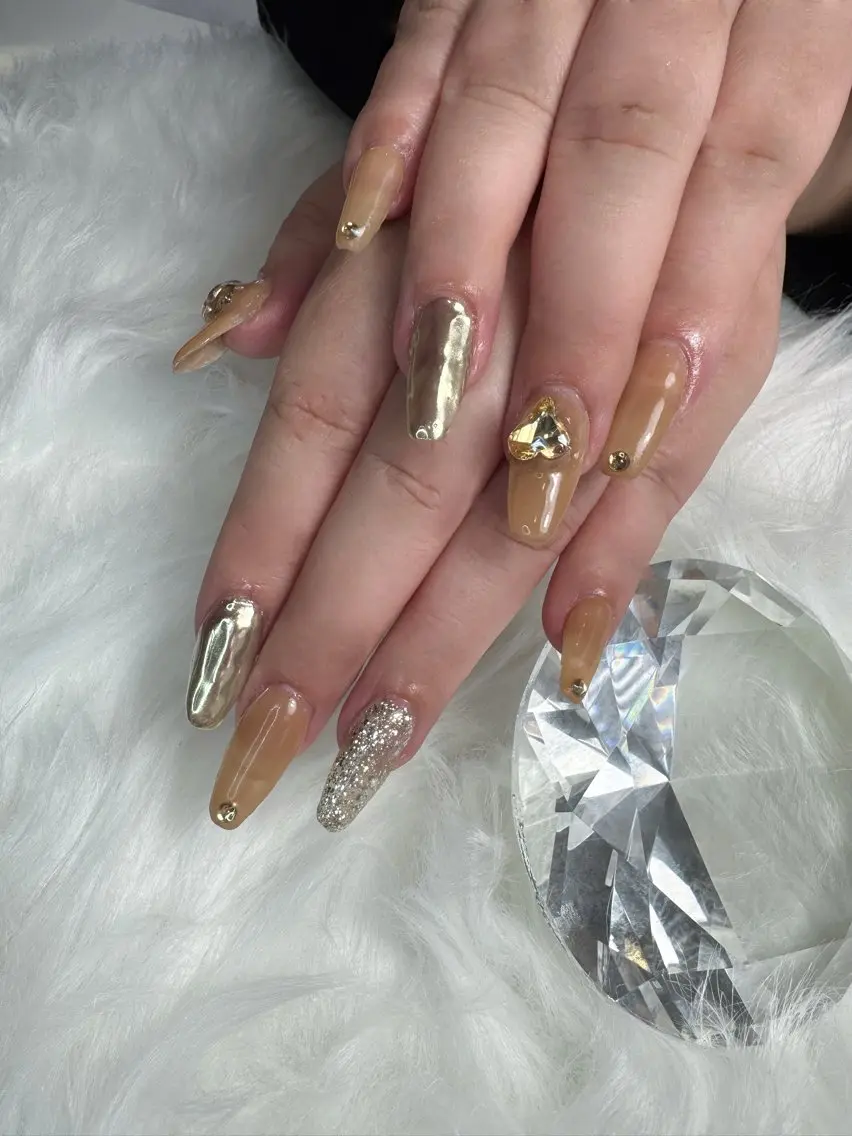 ネイル 長さ出し ゴールド ハンドネイル BIJOU yuzuのネイルデザイン