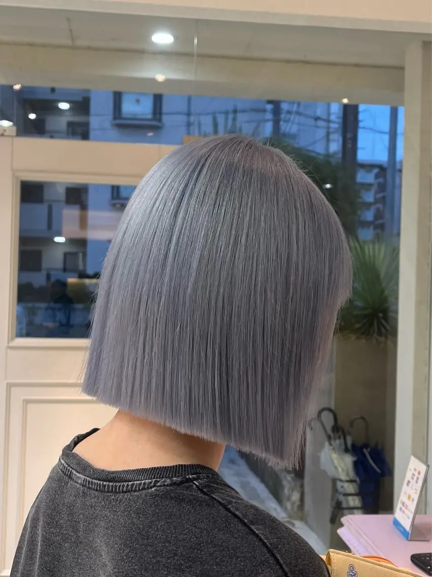 ミディアム カット ヘアカラー TIDEHAIR YUKINAのヘアスタイル