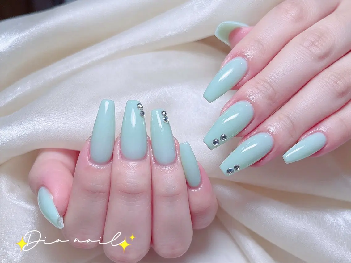 ネイル フットネイル 韓国ネイル レース マグネットネイル ニュアンスネイル ハンドネイル Dia nail サロンのネイルデザイン