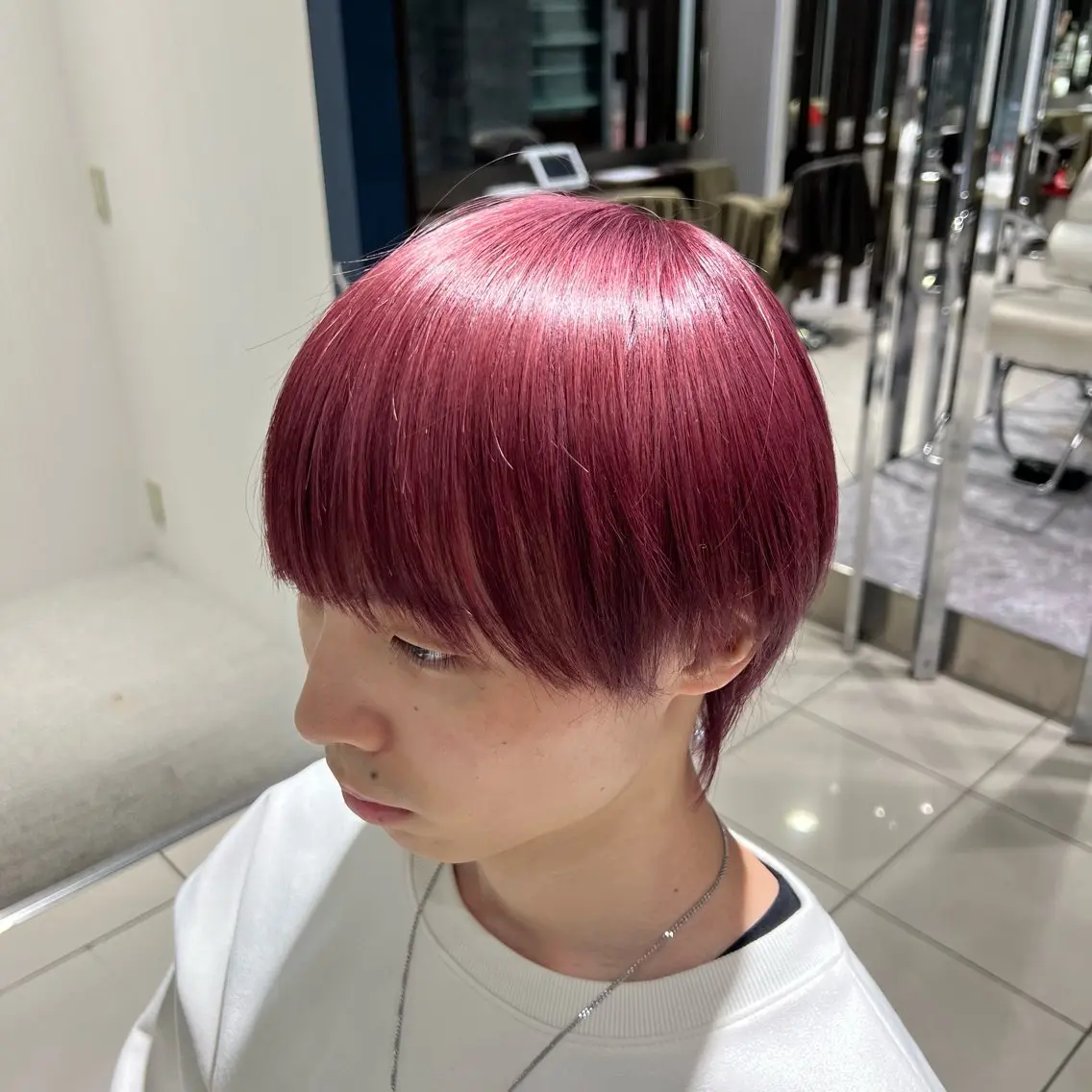 ショート カラー メンズ ラベンダーカラー ピンクカラー ピンクラベンダー ヘアカラー トリートメント stylist 🐶内藤 成香のヘアスタイル