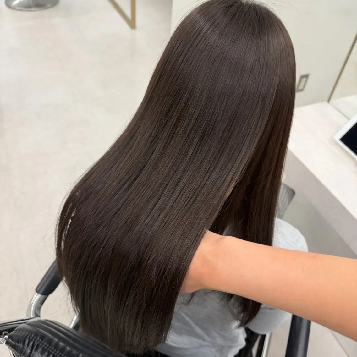 ロング カラー 透明感カラー レイヤーカット mei / レイヤー 顔まわり 🤍のヘアスタイル