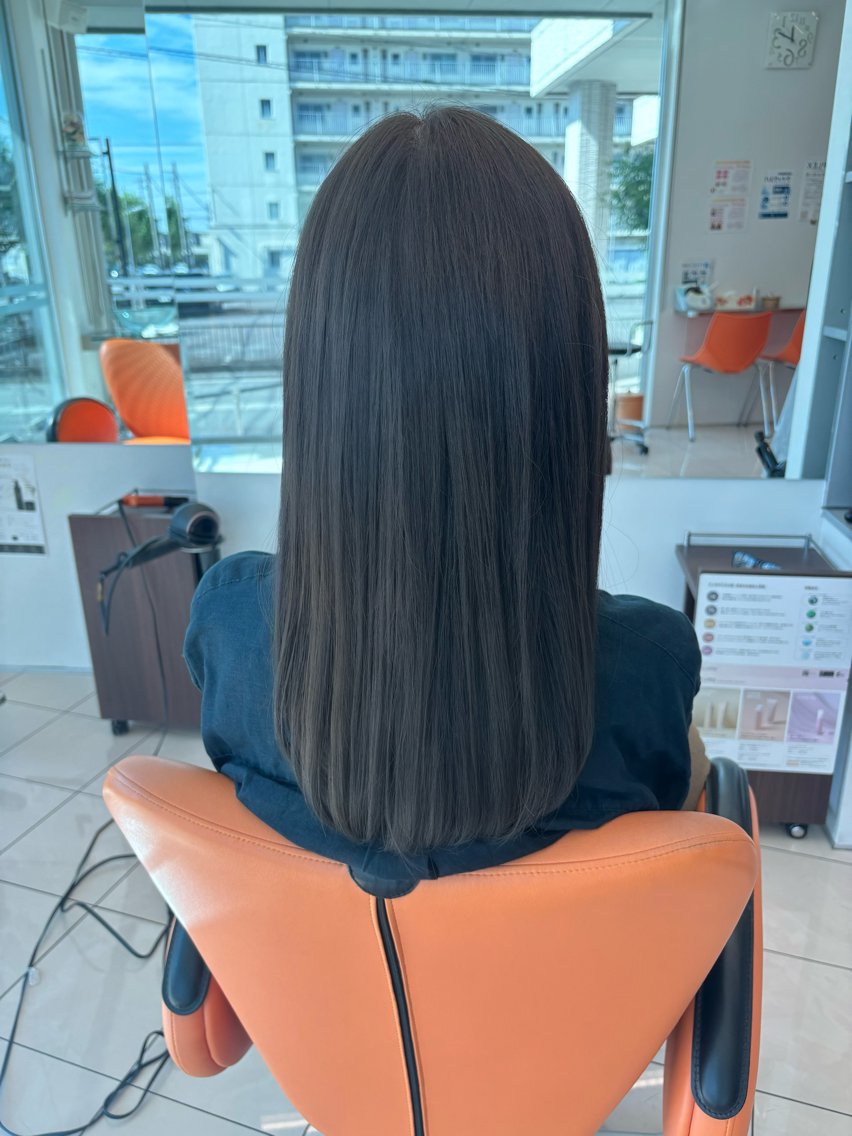 ロング カラー ブルーカラー ブルーグレー オレンジ ヘアカラー 米本 実桜のヘアスタイル