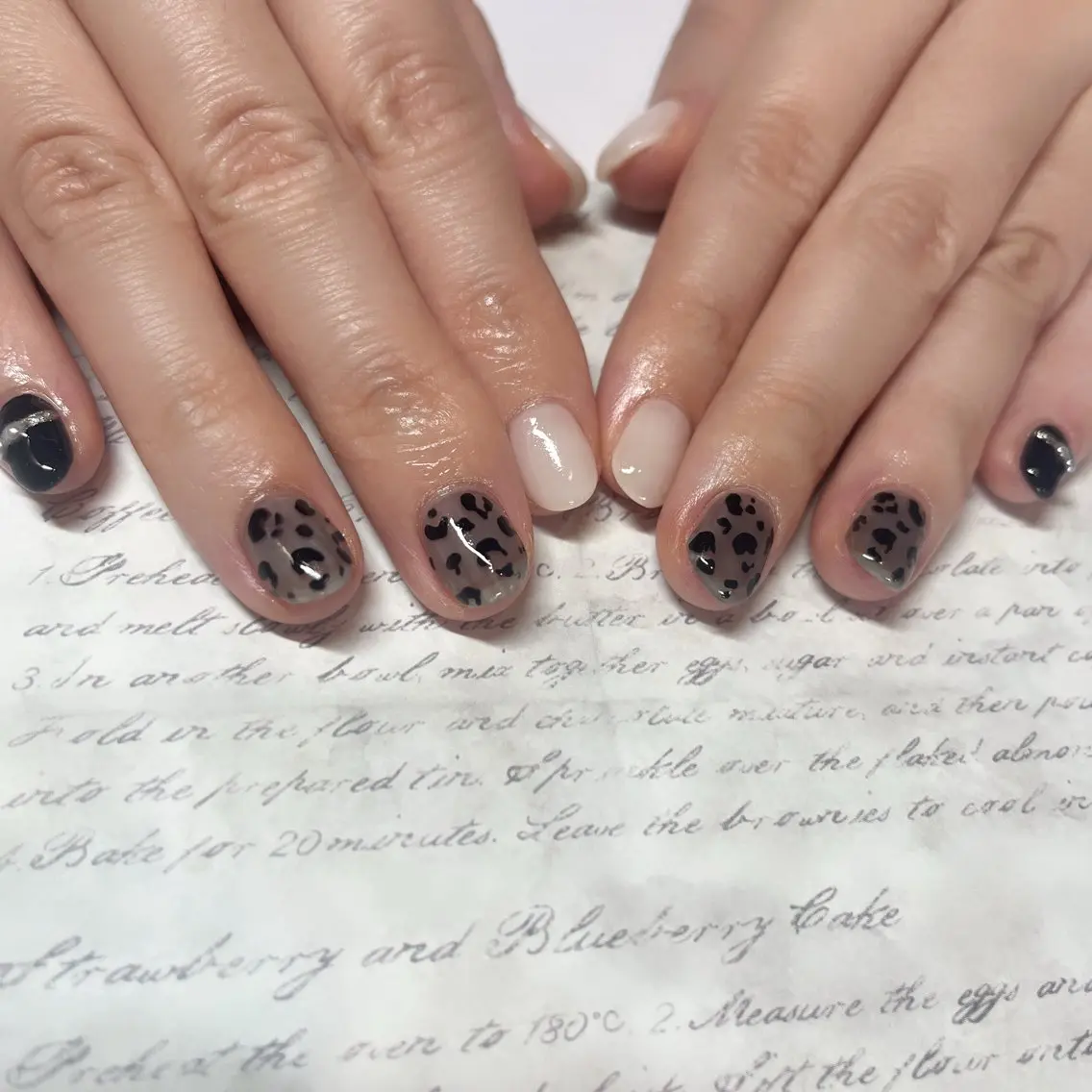ネイル ハンドネイル li___nail 31のネイルデザイン