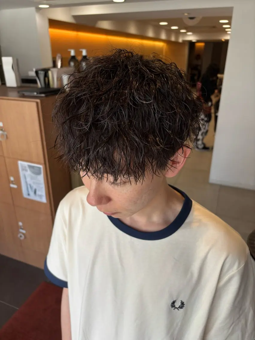 ショート パーマ メンズ メンズパーマ カット パーマ トリートメント 塩谷黎✨イルミナ カラーメンズパーマ✨のヘアスタイル