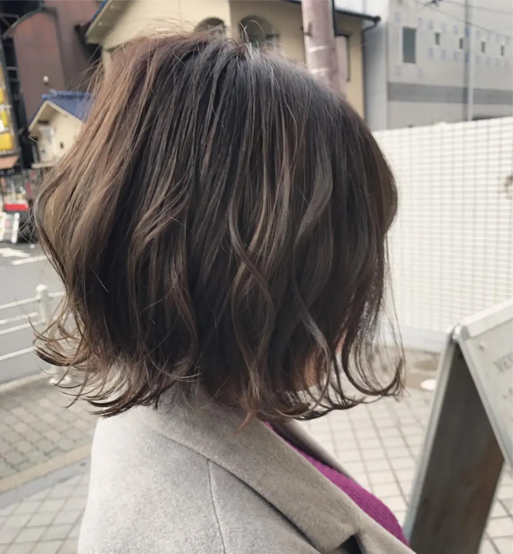 ミディアム カラー パーマ ヘアアレンジ 切りっぱなしボブ ボブ パーソナルカラー☆ 永尾拓也のヘアスタイル