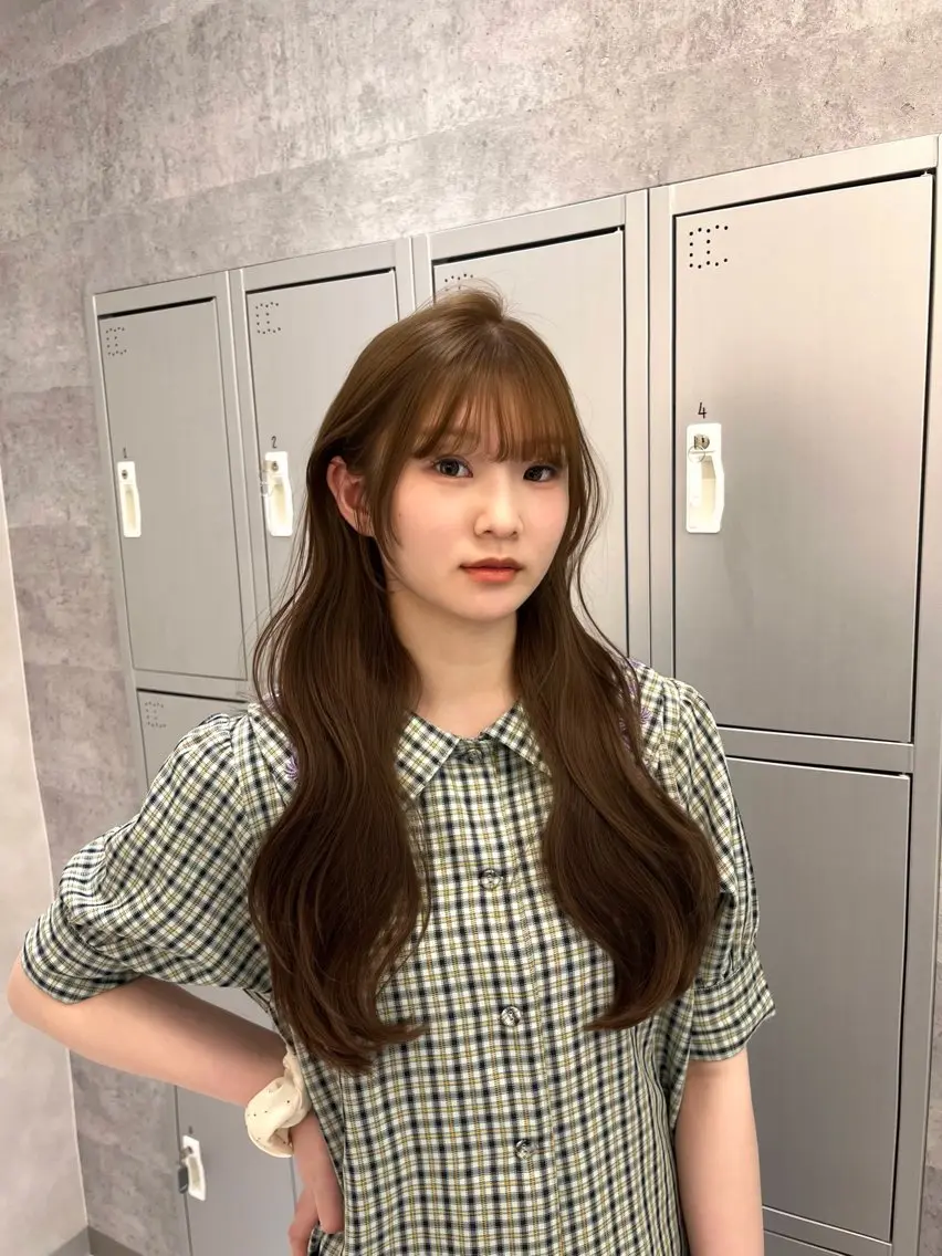 ロング ブリーチなしベージュ レイヤーカットはるかのヘアスタイル