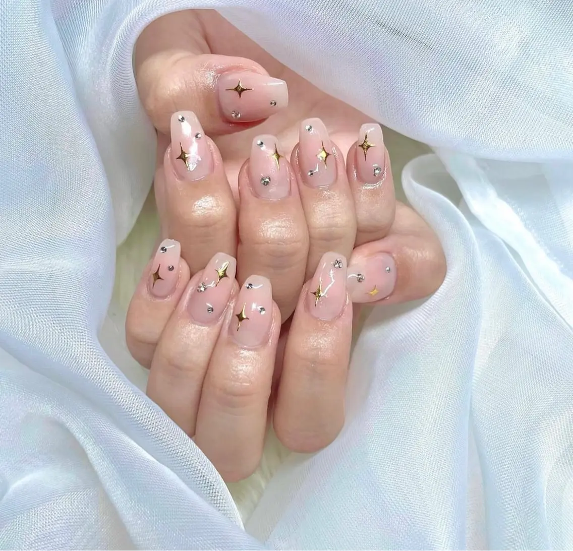 ネイル ハンドネイル Sii nail 🤍SAKIのネイルデザイン
