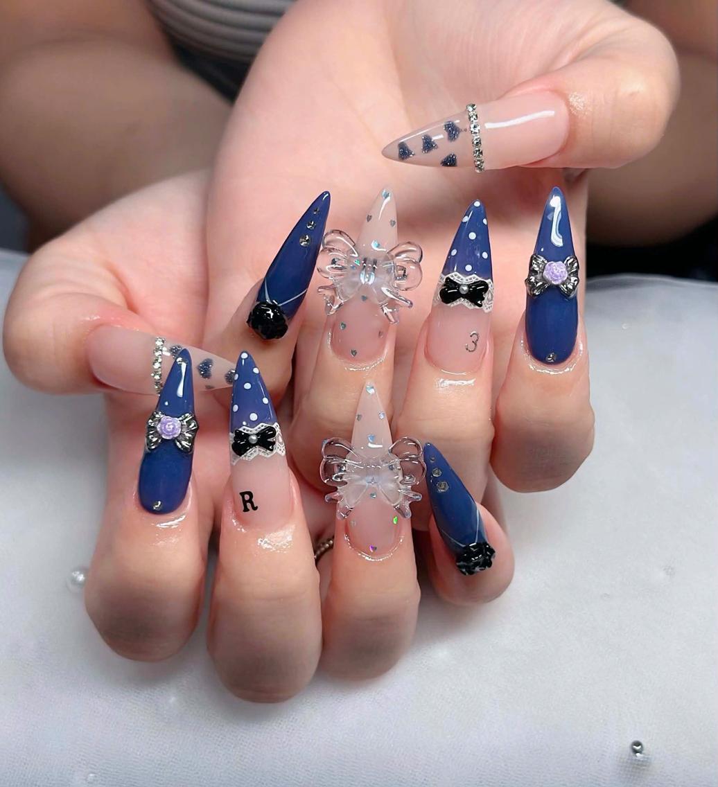 ネイル フレンチネイル ジェルネイル ハロウィン 韓国ネイル マグネットネイル ハンドネイル neco H.babynailのネイルデザイン