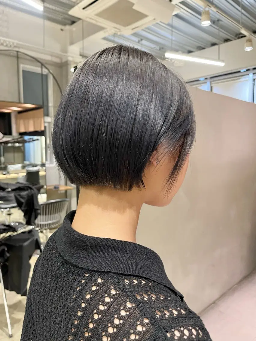 ショート ボブ 須藤　優真 切りっぱなしボブのヘアスタイル
