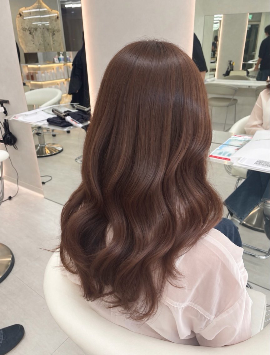 セミロング カラー 🫧 透明感カラー/ Karin 🫧のヘアスタイル