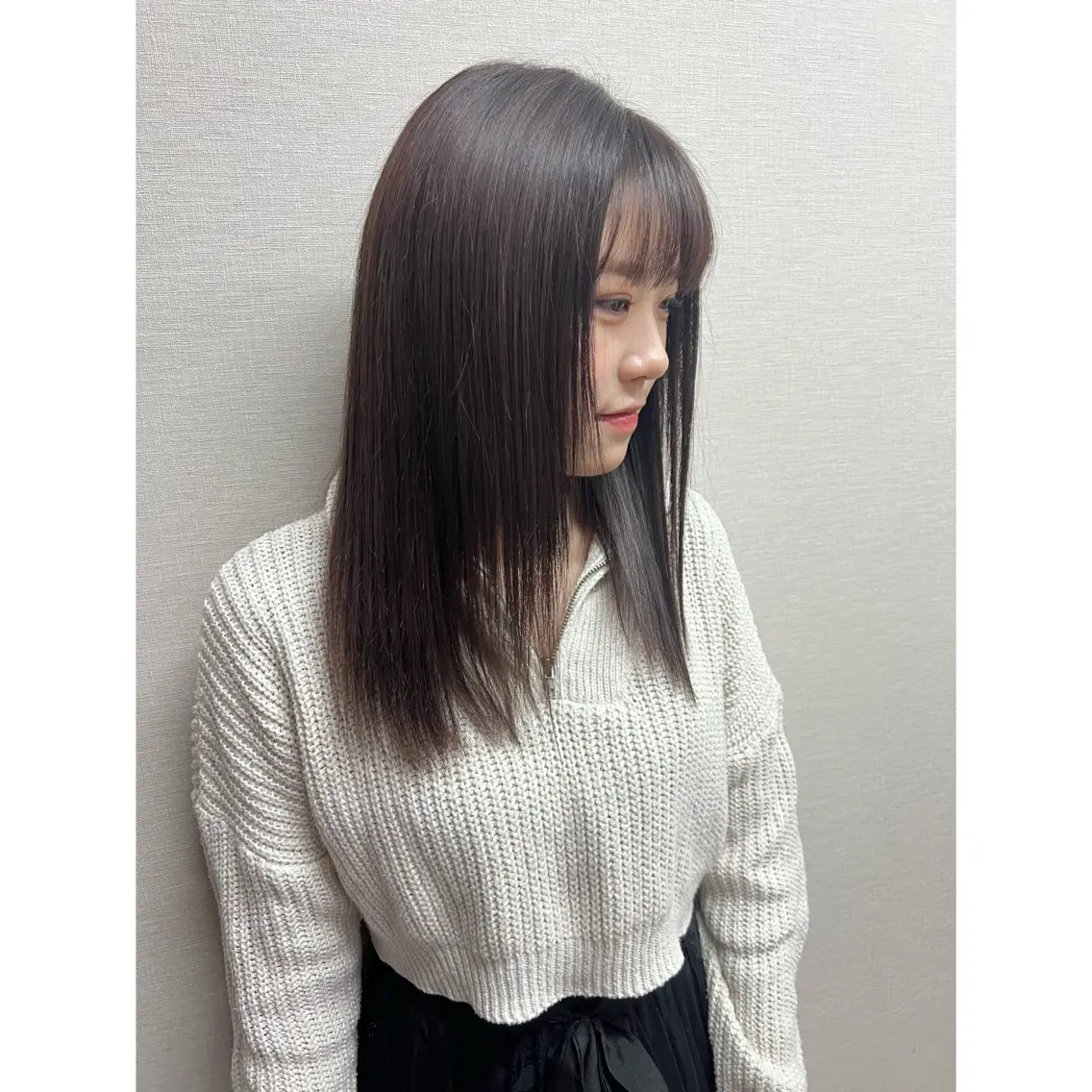 セミロング 石本 静紅のヘアスタイル