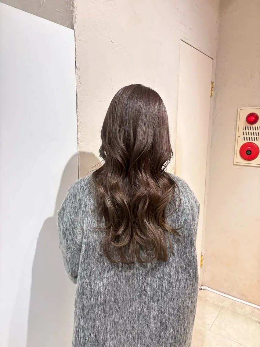 カラー ベージュカラー オリーブベージュ カット ヘアカラー トリートメント 𝐲𝐮𝐮 /艶髪 /透明感カラー🌱のヘアスタイル