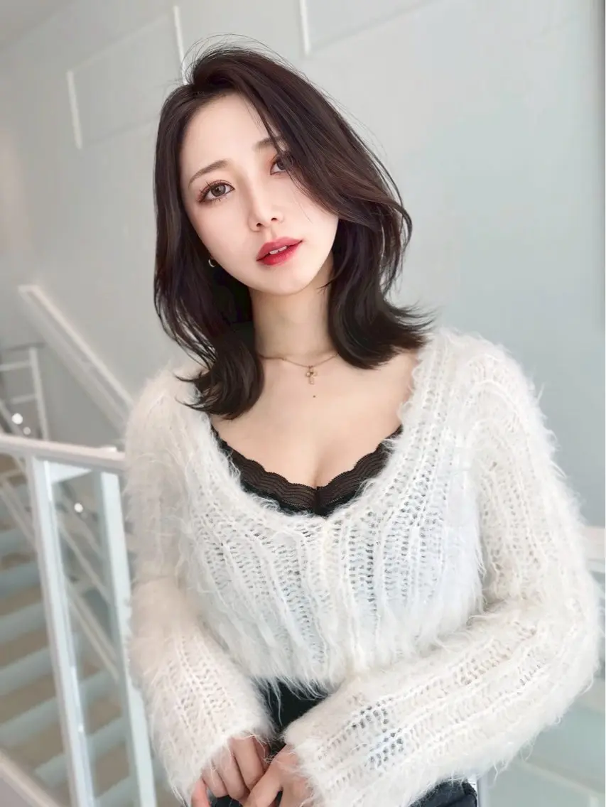 ロング カラー ヘアアレンジ ブリーチ 透明感カラー ブリーチなしカラー パープルカラー レッドカラー ヘアカラー みっちー/縮毛矯正/ 艶カラーのヘアスタイル