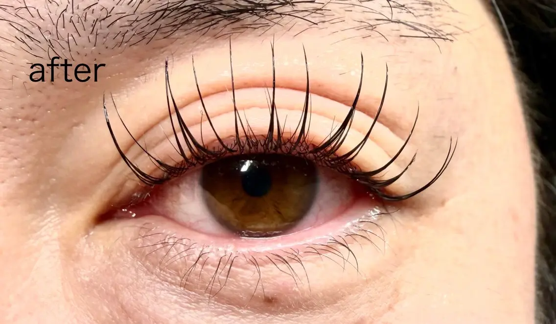 &healthy【マツエクの後にまつ毛パーマ】マツエク80-100本👀✨️下がりまつ毛の方におすすめ!!の写真