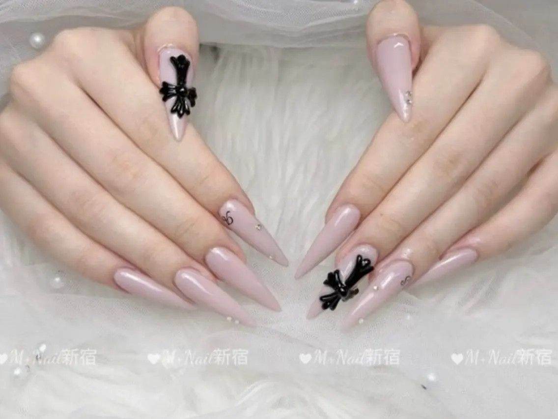 ロング M+Nail 新宿のネイルデザイン