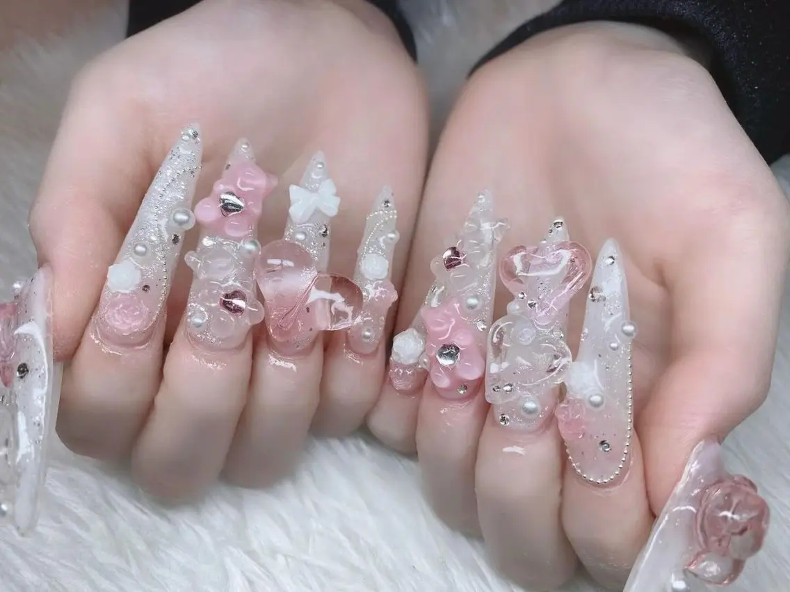 ネイル アートネイル クリアネイル 長さ出し フラッシュネイル キラキラネイル kana nailのネイルデザイン