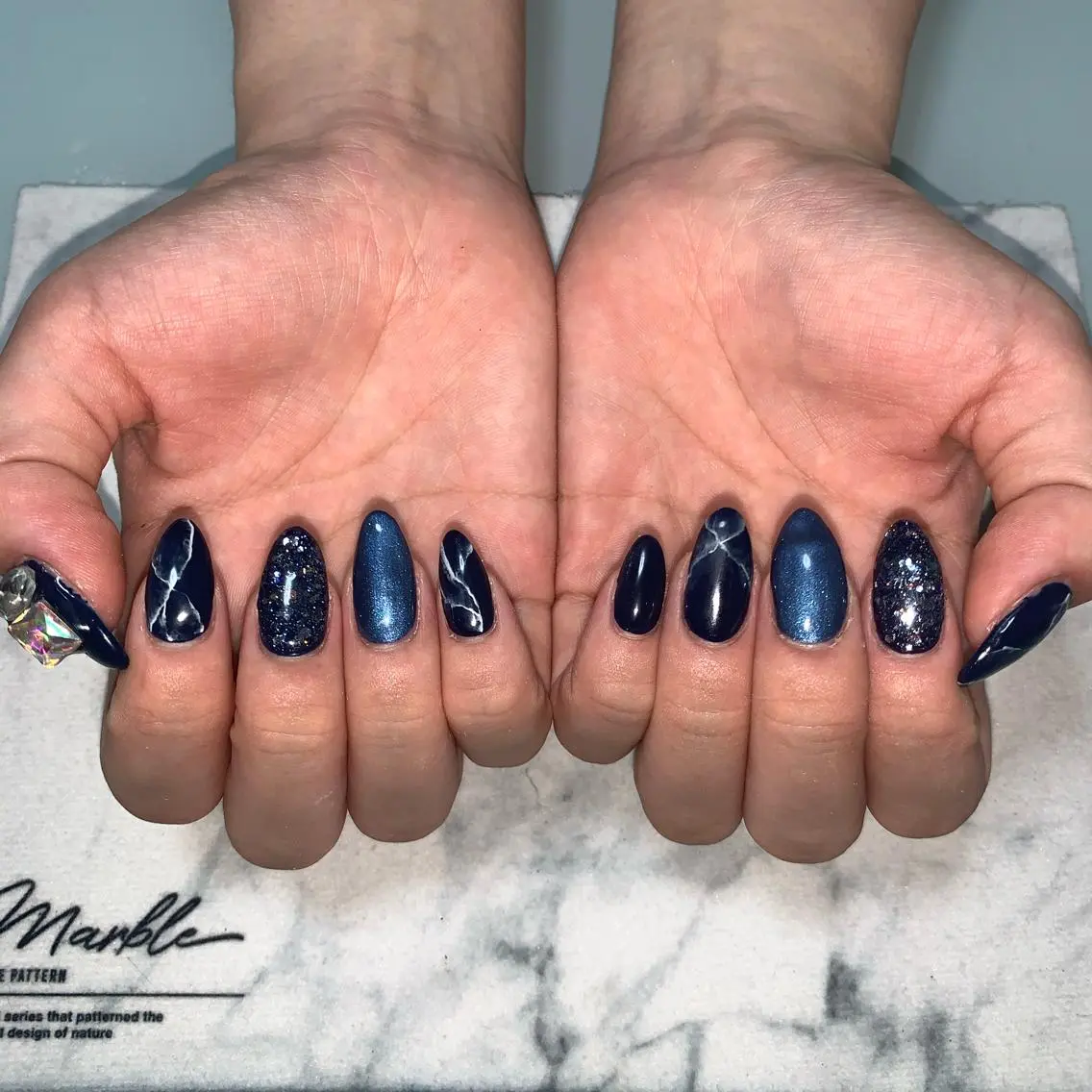 ネイル ネイビー 🌙🫧CHARME (RUKA)🦋🫧のネイルデザイン