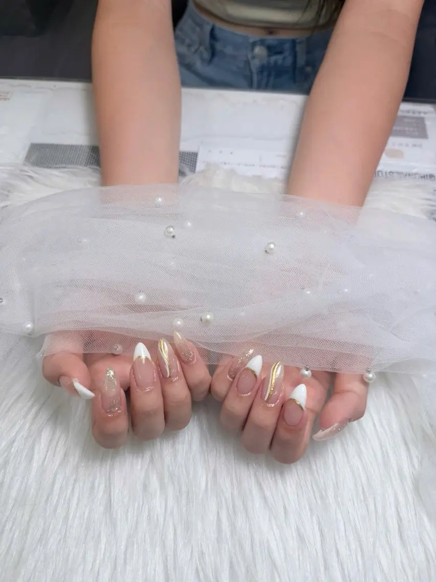ネイル チークネイル フレンチネイル グラデーション 韓国ネイル マグネットネイル MiA NAILのネイルデザイン