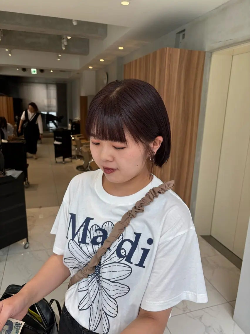 ショート ボブ カット ハイトーンカラー 🐈🤎Rikoのヘアスタイル