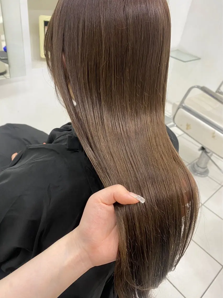 カラー うる艶&縮毛矯正 ⟡.·小林理菜⟡.·のヘアスタイル