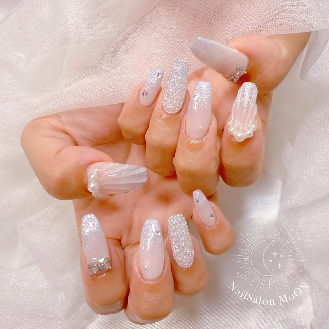 ネイル ハンドネイル ハンドケア MoON...❤︎ MeGuのネイルデザイン