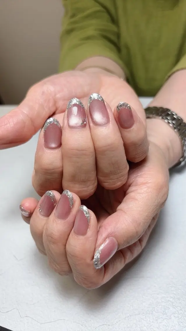 ネイル フレンチネイル ガラスフレンチ ハンドネイル フットネイル ishida miokaのネイルデザイン