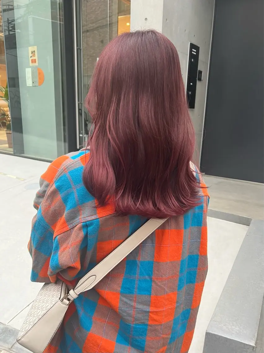 ミディアム カラー レッドカラー ヘアカラー トリートメント エクステ⭐️艶カラー koukiのヘアスタイル