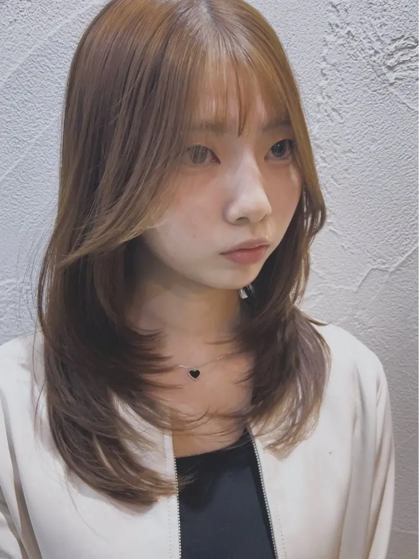 セミロング カット ヘアカラー トリートメント レイヤーカット|高崎 |艶カラー|剣持友希のヘアスタイル