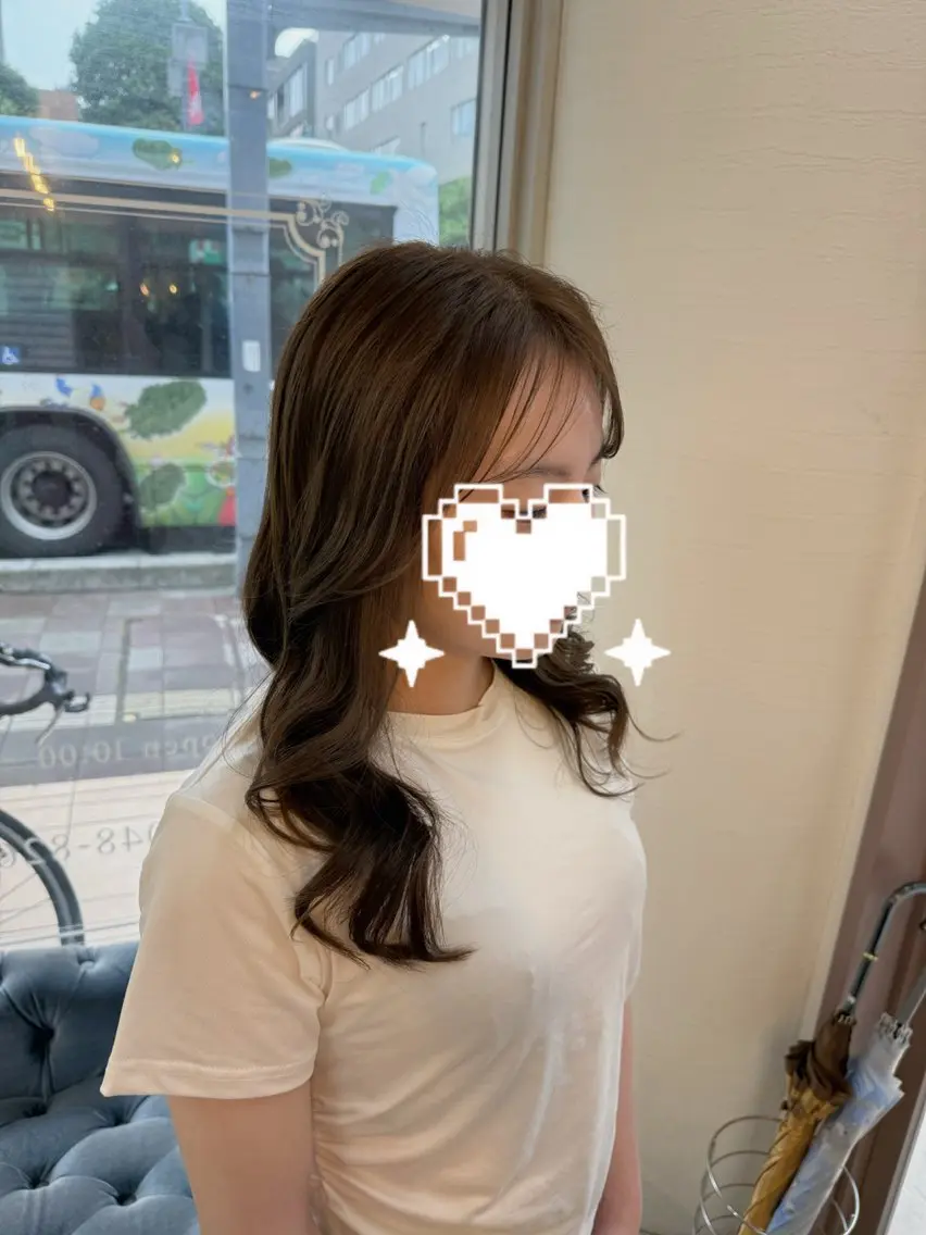 ロング カラー 透明感カラー ヘアカラー 茂木 陽菜のヘアスタイル