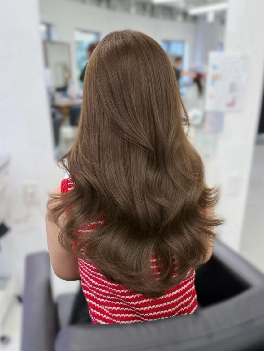 セミロング koharu / 梅田茶屋町のヘアスタイル