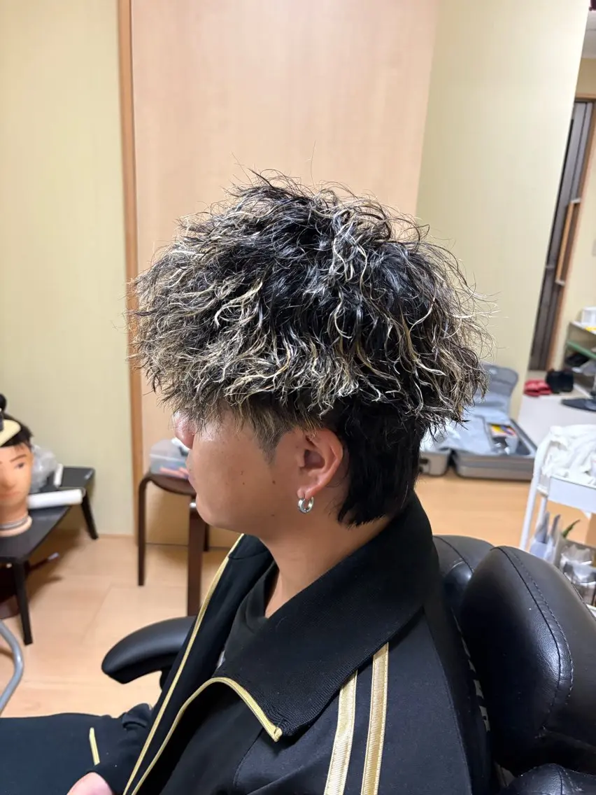 ショート メンズ メンズパーマ 松﨑 香生のヘアスタイル