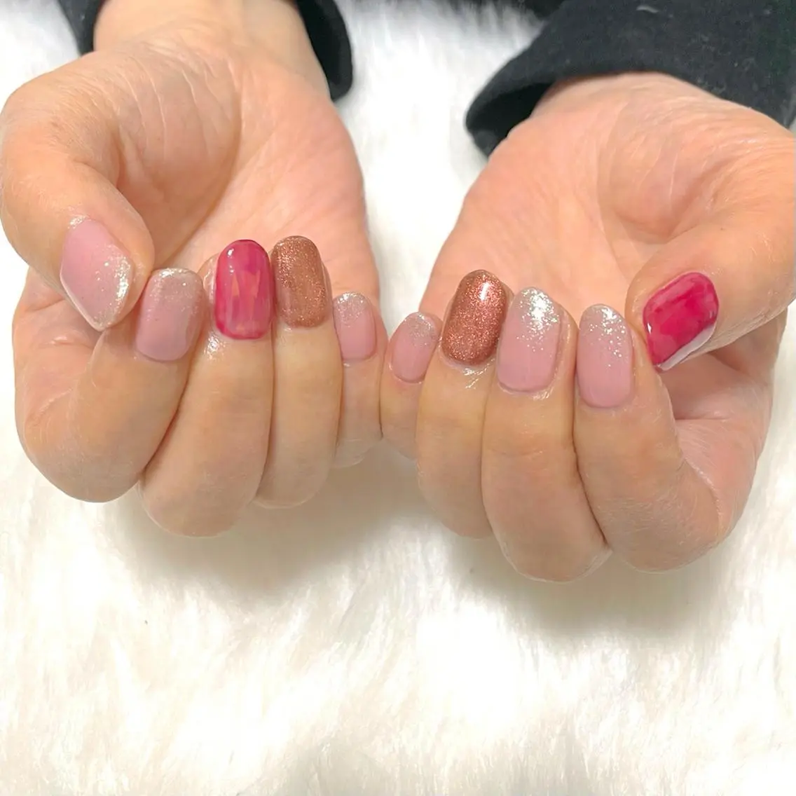ネイル オーロラネイル 氷ネイル・うるうるネイル マグネットネイル MADDYNAILS ✴︎柏痛ネイルのネイルデザイン