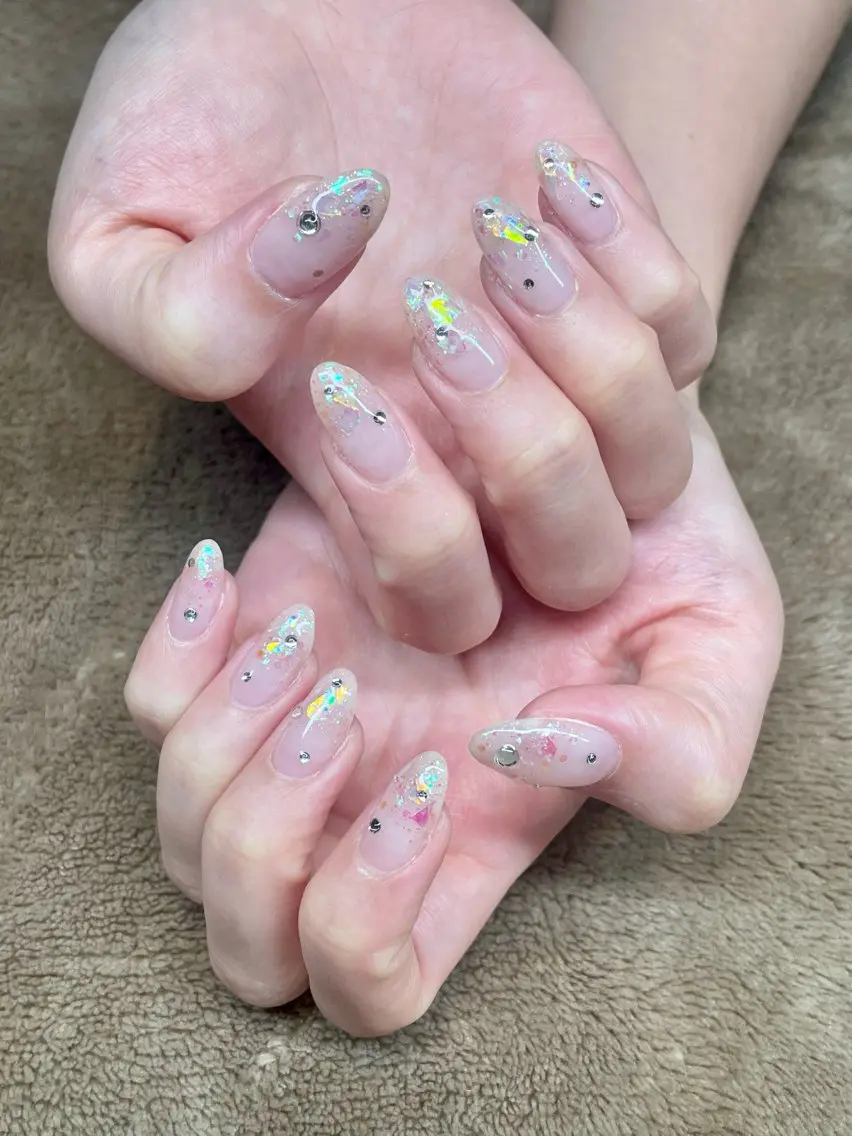 ネイル オーロラネイル ラメ(グリッター) ラメグラデーション beamerci🌼 SHIORIのネイルデザイン