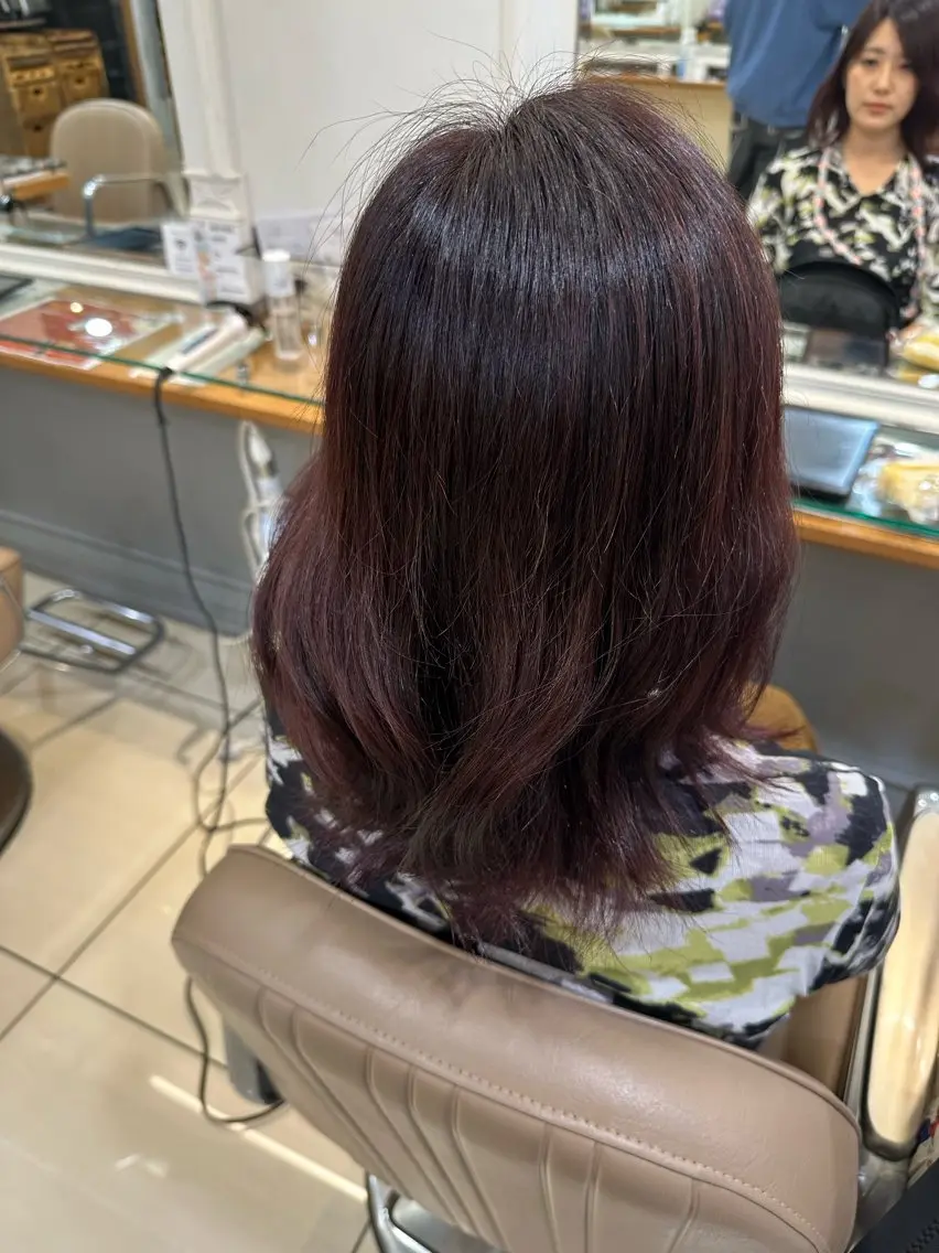 セミロング ヘアカラー 横浜⭐️ブリーチ モデル💫あみ💫のヘアスタイル