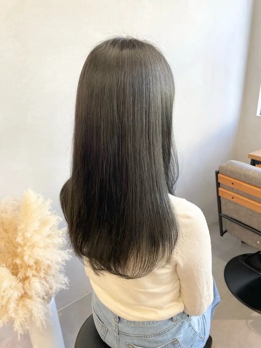 ロング カラー ヘアアレンジ アッシュ オリーブアッシュ 🫧透明感カラー/ ボブ/小笠原汐海🪽のヘアスタイル