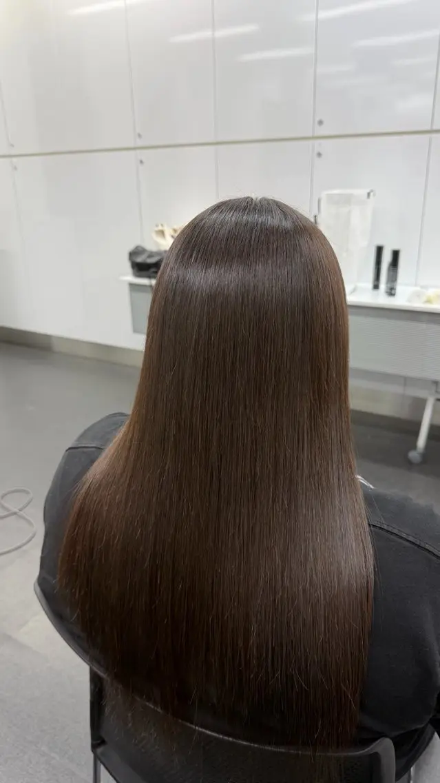 ロング 縮毛矯正 イシド ソラトのヘアスタイル