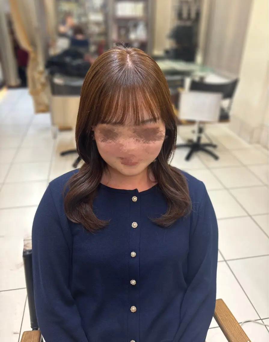 セミロング レイヤーカット カット ヘアカラー 透明感カラー️🫧 清水杏乃のヘアスタイル