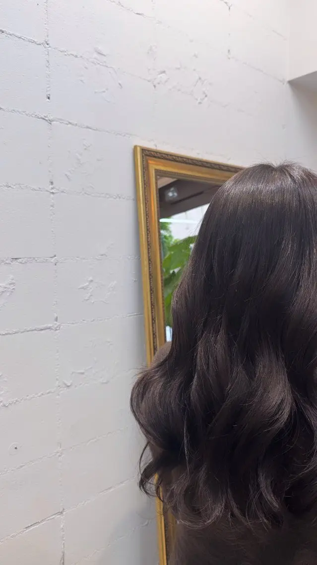 ロング カラー ブラウンカラー Shiho 🦋 ／透明感カラーのヘアスタイル