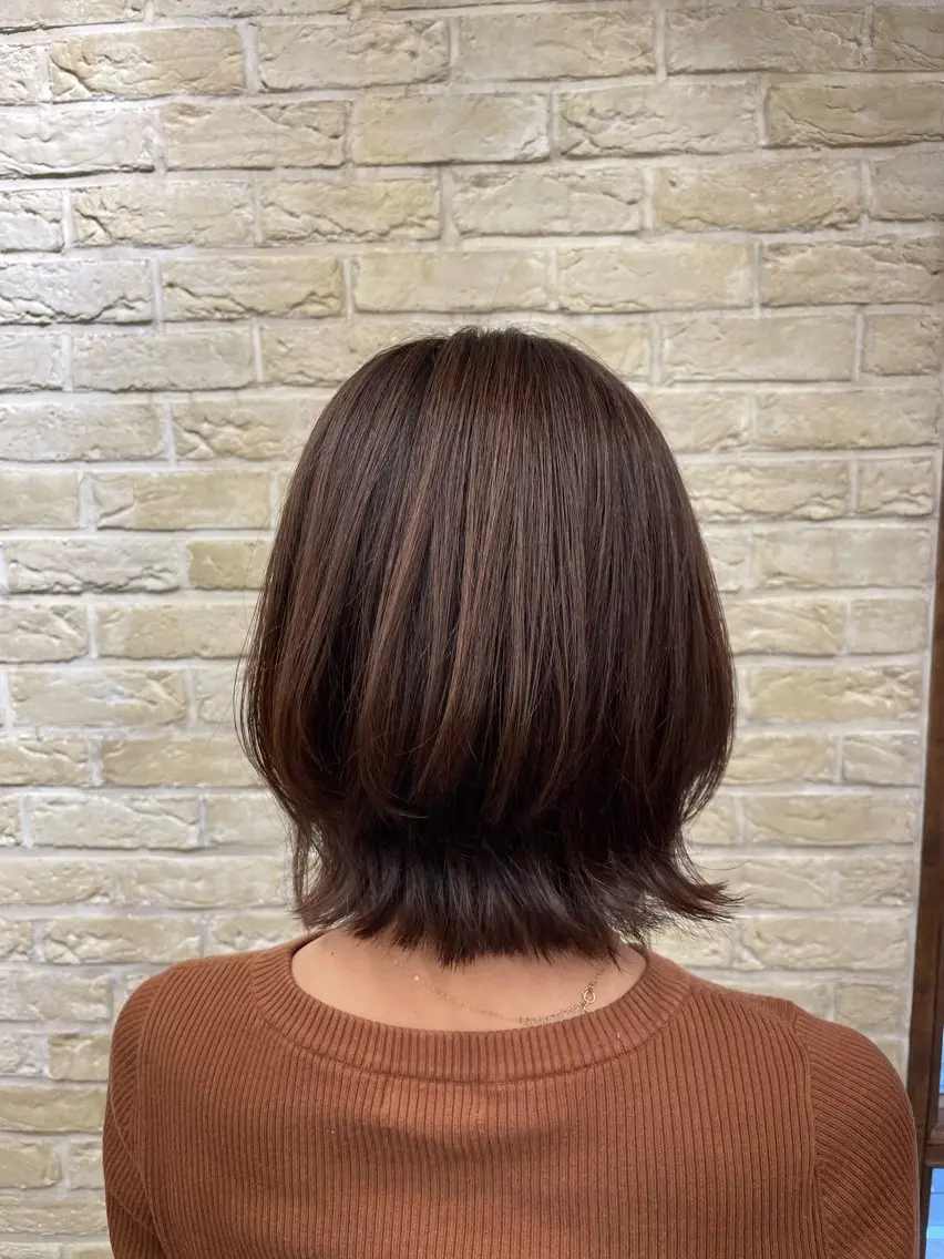 ミディアム ボブレイヤー ボブ レイヤーカット 河上 麻衣/白髪ぼかしのヘアスタイル