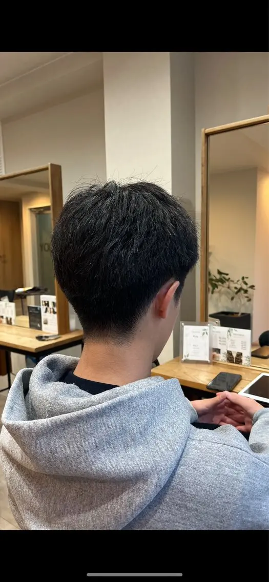 メンズカット👦🏽✨ マッシュ｜センターパート｜コンマバング｜スパイキーショートの写真