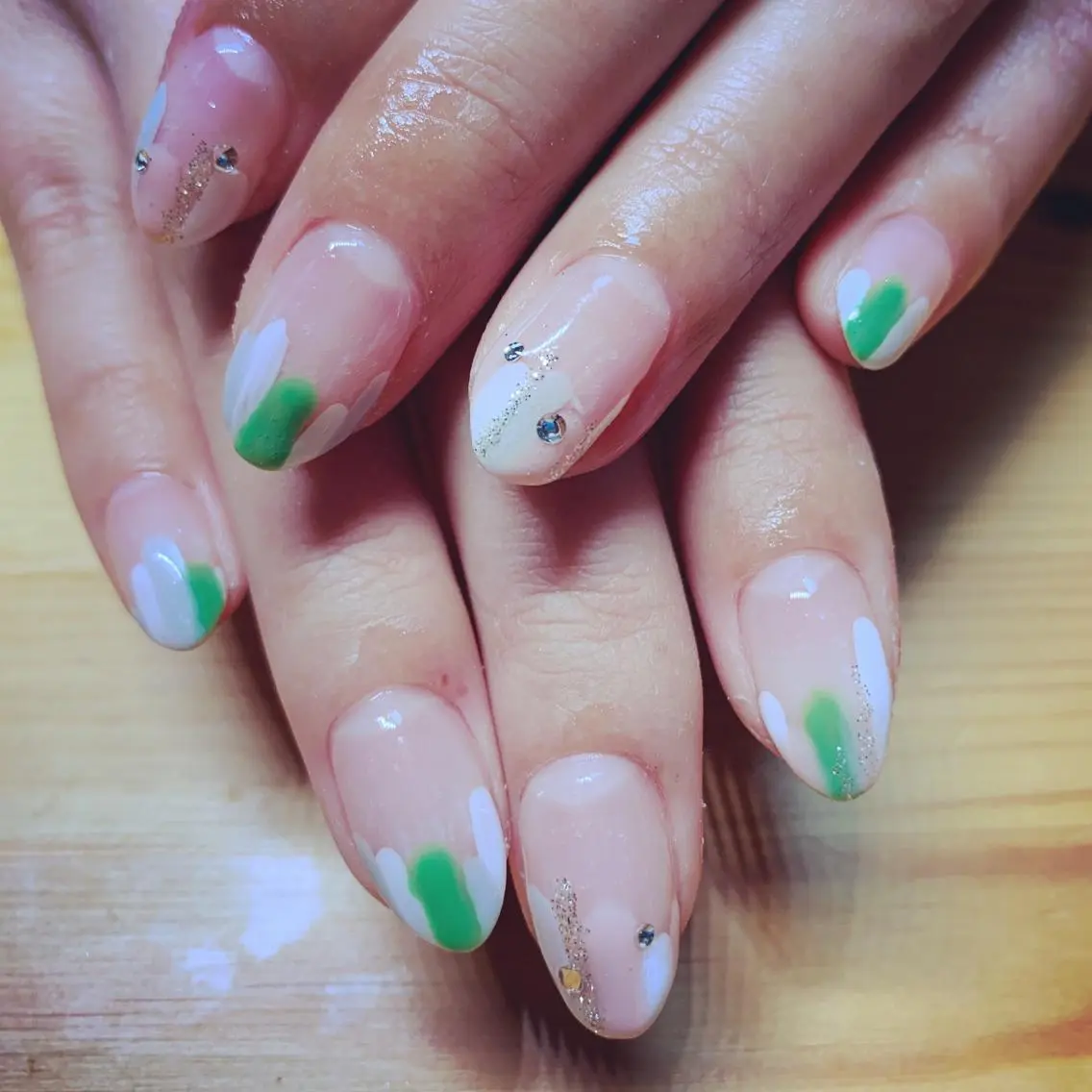 ネイル ハンドネイル フットネイル Adite nailのネイルデザイン